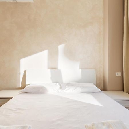 Niguarda Bright Apartment W/ Balcony ميلان المظهر الخارجي الصورة
