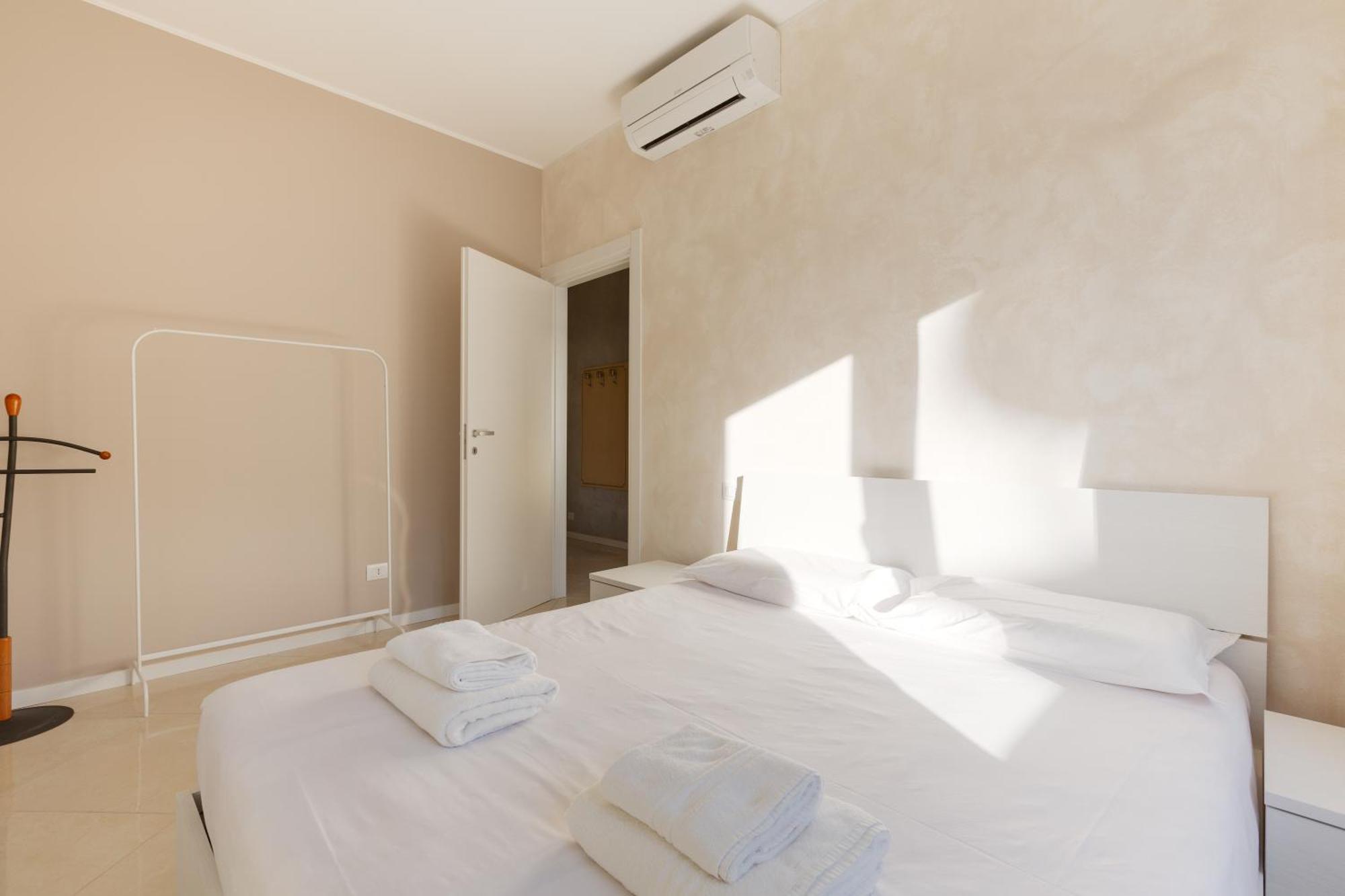 Niguarda Bright Apartment W/ Balcony ميلان المظهر الخارجي الصورة