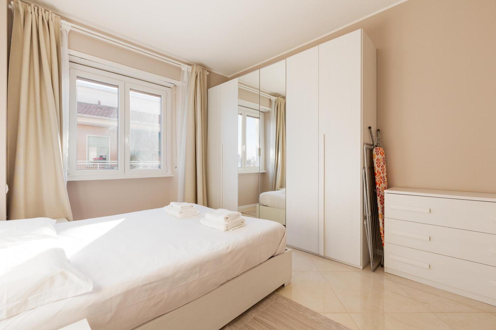 Niguarda Bright Apartment W/ Balcony ميلان المظهر الخارجي الصورة
